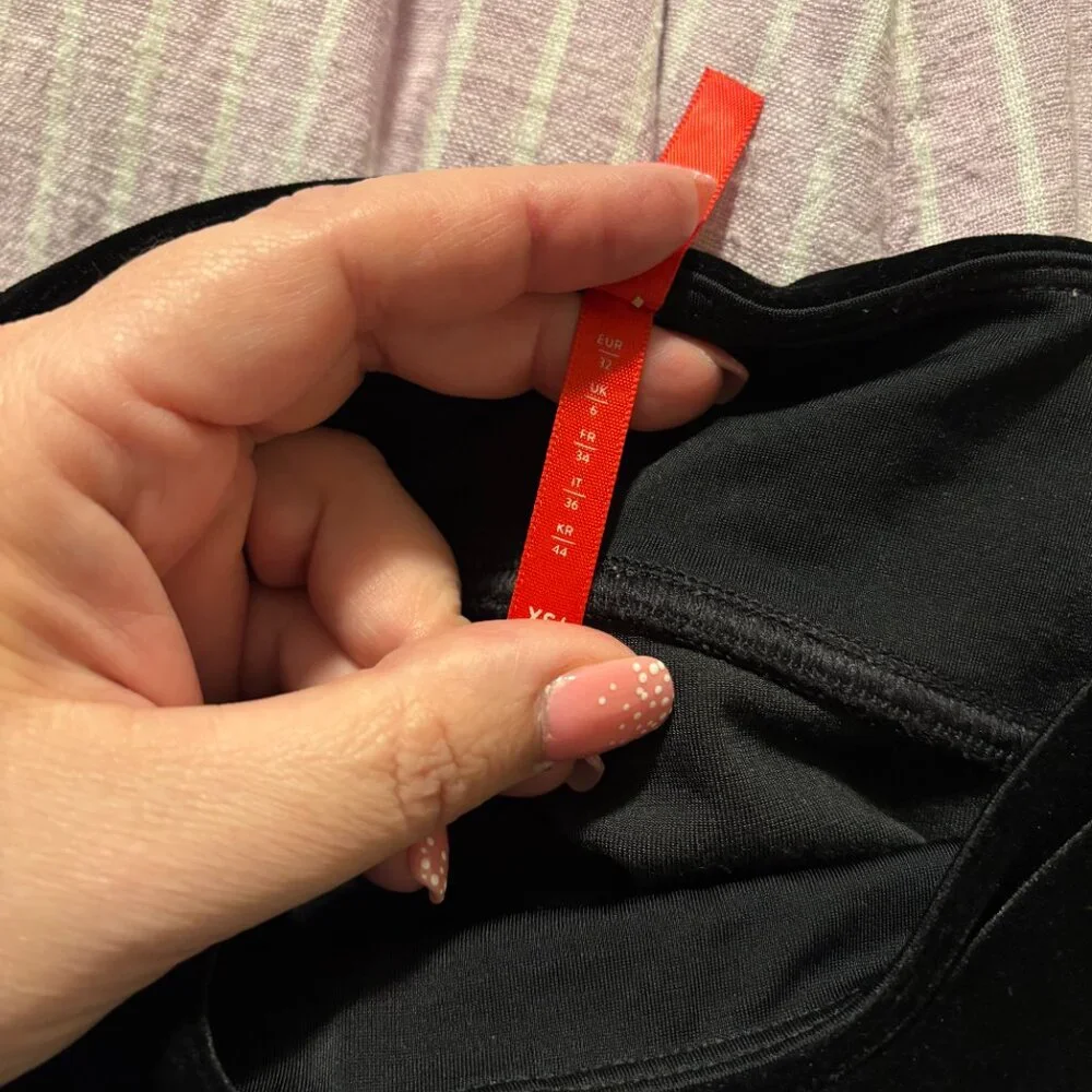 Spanx Women's Black Velvet Ankle Leggings ~ XS ~ Buttery Soft - Picture 7 of 7